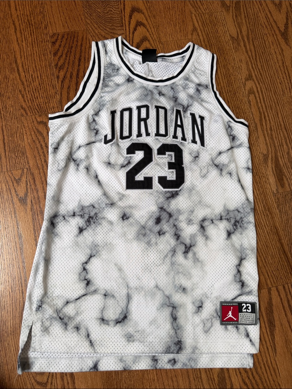 Jordan Marble Print #23 Basketball Jersey - White & Black Boys Size Large